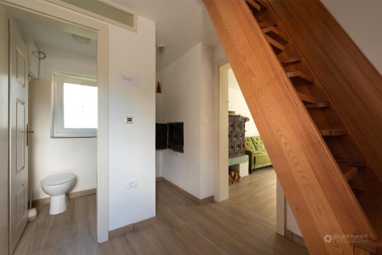 Cherry House - Cosy House - Ideal For Bear Watching, In The Neighborhood Of The Medieval Sneznik Castle Stari Trg pri Lozu Exteriör bild